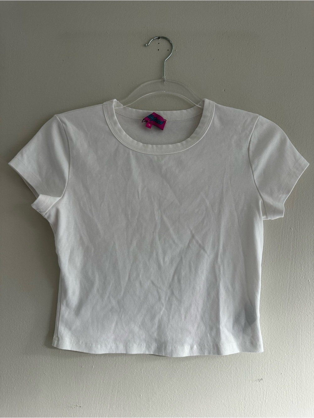 Edikted White Crop Tee - Women's Short Sleeve